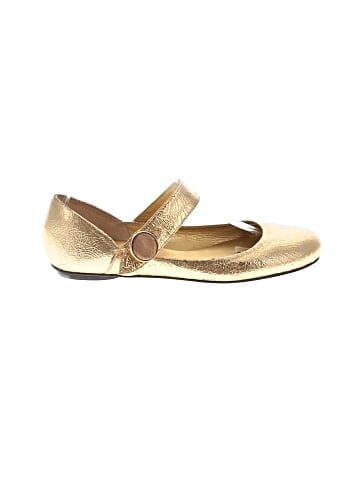 BCBGMAXAZRIA Flats (view 1)