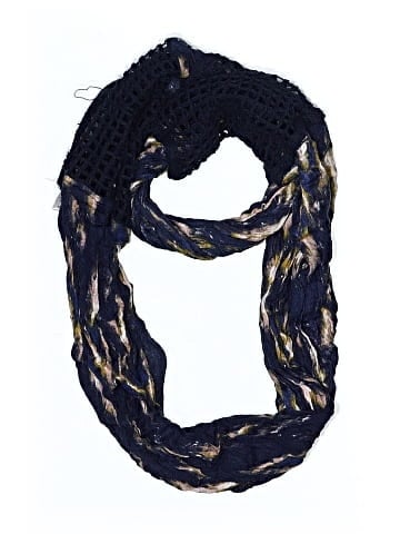 Deena & Ozzy Scarf (view 1)