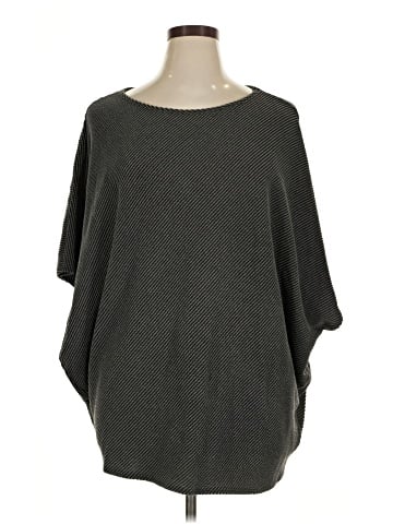 Blumin Poncho (view 1)