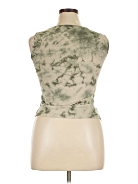 Unbranded Sleeveless T-Shirt (view 2)