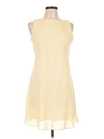 Alyn Paige Casual Dress (view 1)