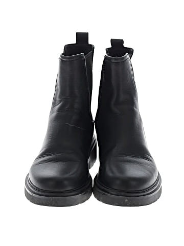 Vince. Ankle Boots (view 2)