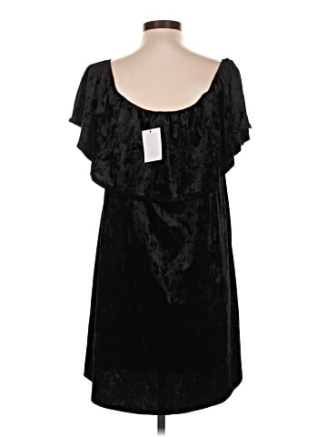 Tres Bien U.S.A. Casual Dress (view 2)