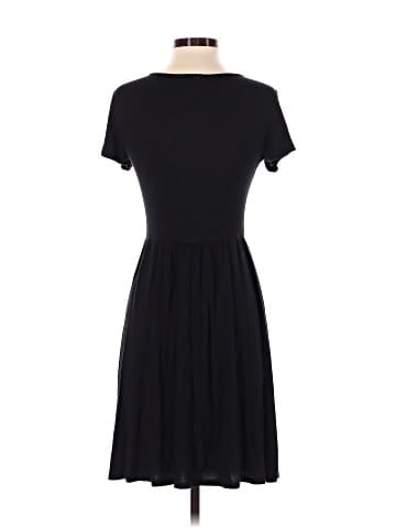 Old Navy Casual Dress (view 2)