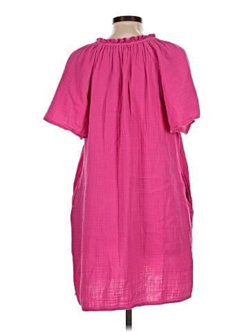 Old Navy Casual Dress (view 2)