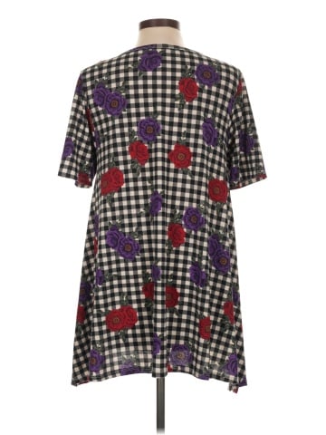 Lularoe Short Sleeve T-Shirt (view 2)