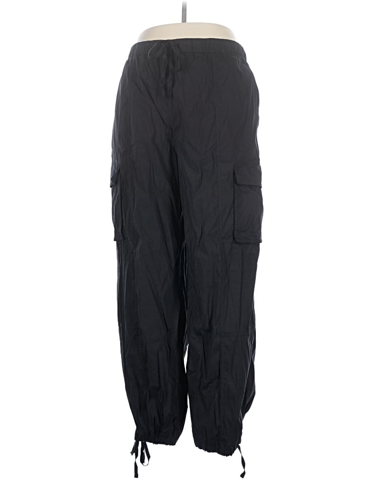 Pre-owned Lululemon Athletica Cargo Pants In Black