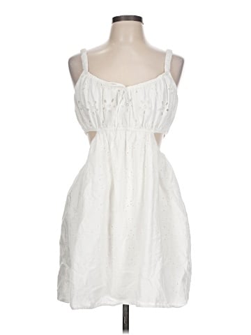 American Eagle Outfitters Casual Dress (view 1)
