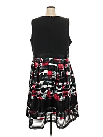 Carmen Marc Valvo Cocktail Dress (view 2)
