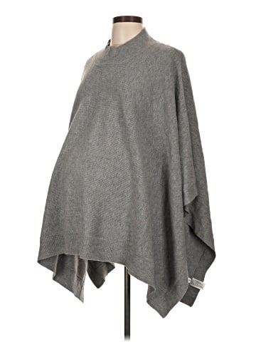 Ingrid + Isabel Poncho (view 1)