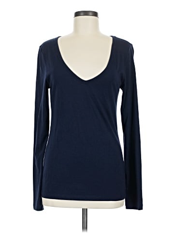 Victoria's Secret Long Sleeve T-Shirt (view 1)