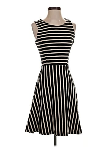 Old Navy Casual Dress (view 1)
