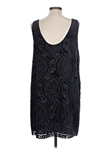 Ann Taylor LOFT Outlet Cocktail Dress (view 2)