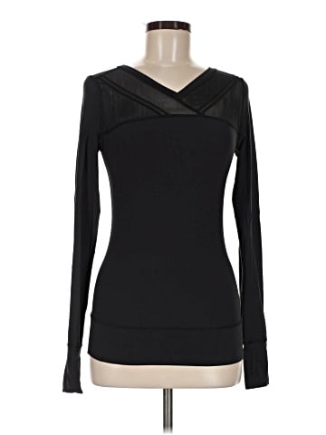 Lululemon Athletica Long Sleeve T-Shirt (view 1)