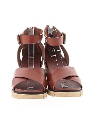 Mia Wedges (view 2)