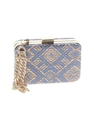 C. Wonder Clutch (view 1)