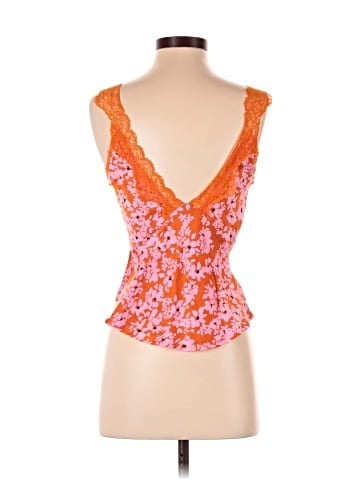 ASTR The Label Sleeveless Top (view 2)