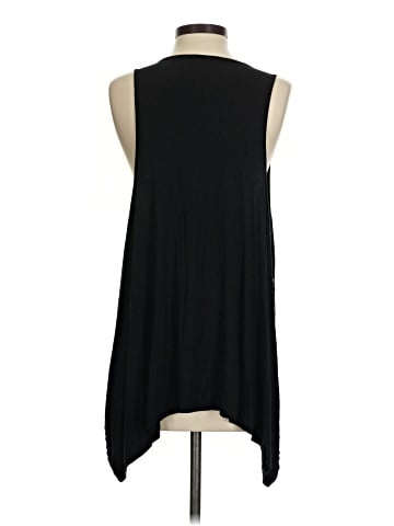 Kenar Sleeveless Top (view 2)