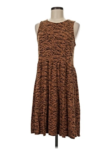 Old Navy Casual Dress (view 1)