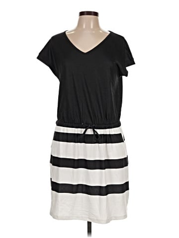Ofeefan Casual Dress (view 1)
