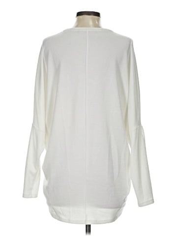 White House Black Market 3/4 Sleeve T-Shirt (view 2)
