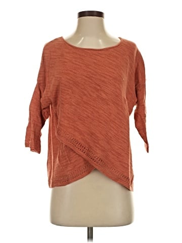 Moth 3/4 Sleeve Top (view 1)
