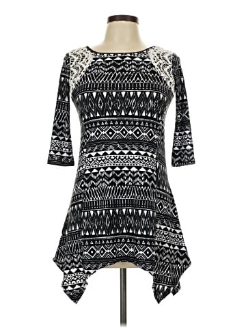 Mudd Casual Dress (view 1)