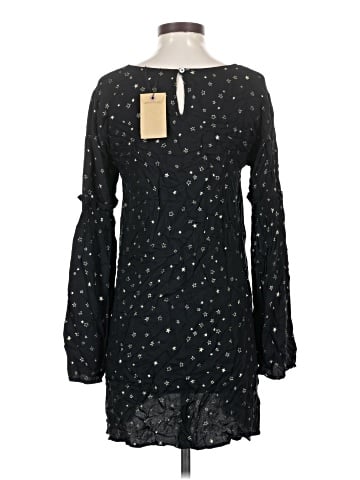 Knot Sisters Casual Dress (view 2)