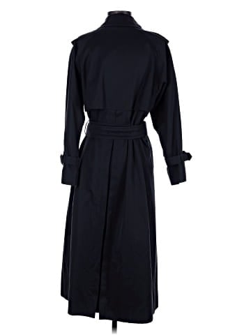 Burberry Trenchcoat (view 2)