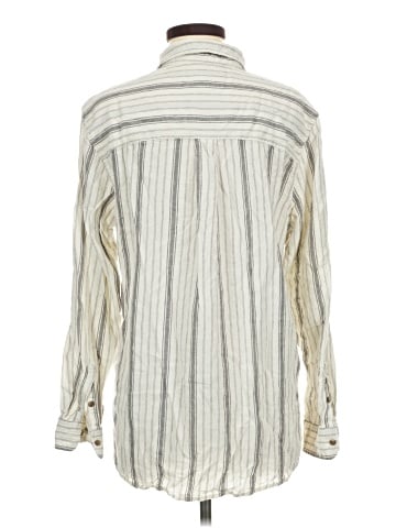 Universal Thread Long Sleeve Button-Down Shirt (view 2)
