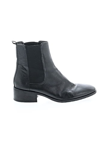 Kenneth Cole REACTION Ankle Boots (view 1)