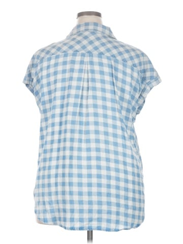 Style&Co Short Sleeve Button-Down Shirt (view 2)