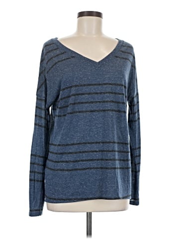 Victoria's Secret Long Sleeve T-Shirt (view 1)
