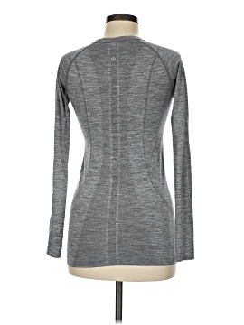 Lululemon Athletica Long Sleeve T-Shirt (view 2)