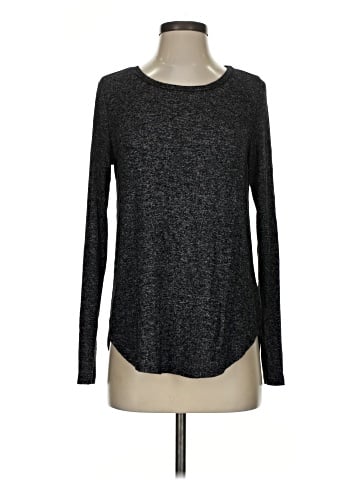 Old Navy Long Sleeve T-Shirt (view 1)