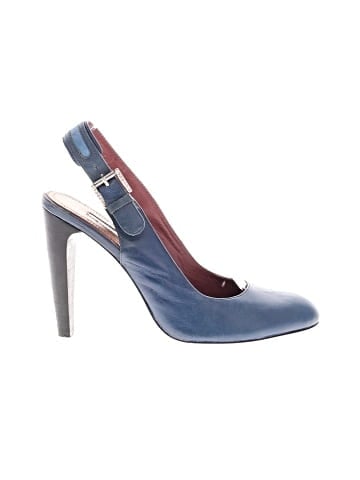 C Label Heels (view 1)