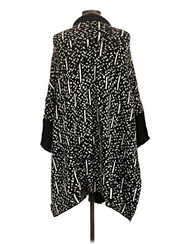 Marla Wynne Poncho (view 2)