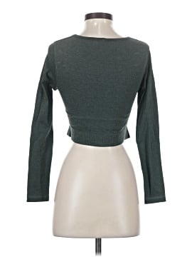 Lululemon Athletica 3/4 Sleeve T-Shirt (view 2)