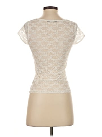 Brandy Melville Short Sleeve Top (view 2)
