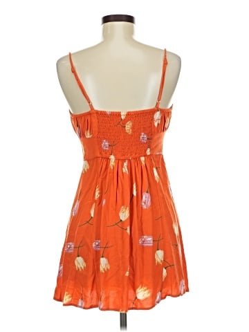 Urban Outfitters Sleeveless T-Shirt (view 2)