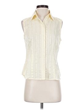 Jones Wear Sleeveless Button Down Shirt