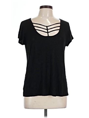 Free Kisses Short Sleeve Top (view 1)