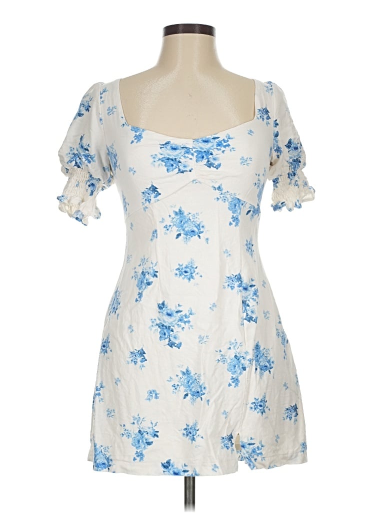 Pre-owned Francesca's Cocktail Dress In Blue