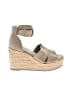 Universal Thread Tan Wedges Size 9 1/2 - photo 1