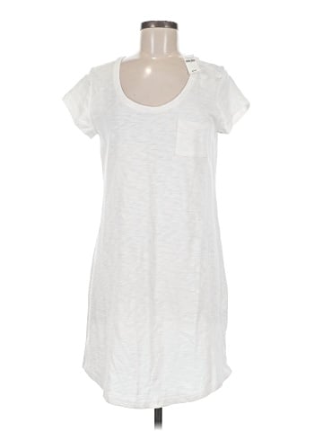 Gap Outlet Short Sleeve T-Shirt (view 1)
