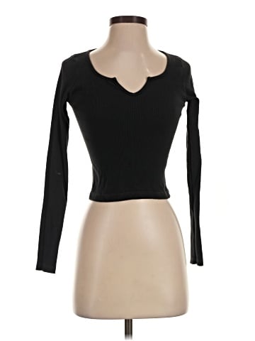 Brandy Melville Long Sleeve T-Shirt (view 1)