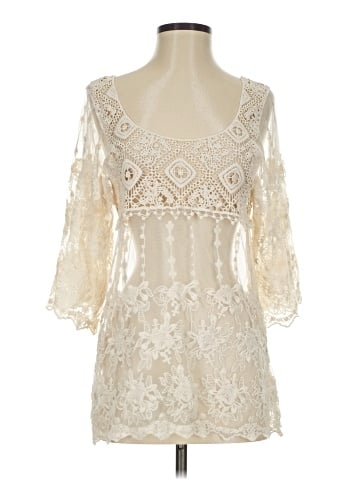 Body Central 3/4 Sleeve Top (view 1)
