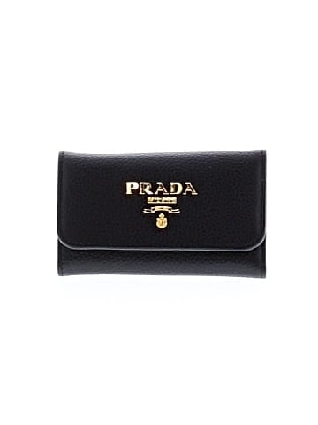 Prada Vitello leather 6 key holder (view 1)