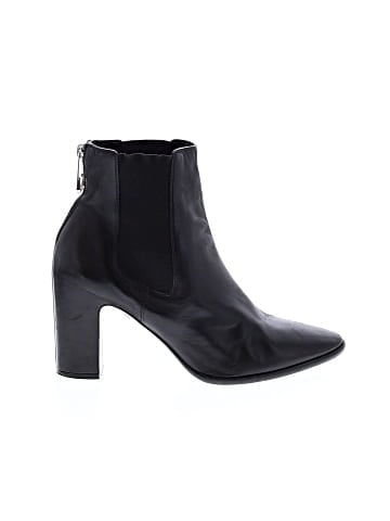 Balenciaga Leather ankle boots (view 1)