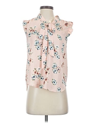 E&M Collection Sleeveless Blouse (view 1)